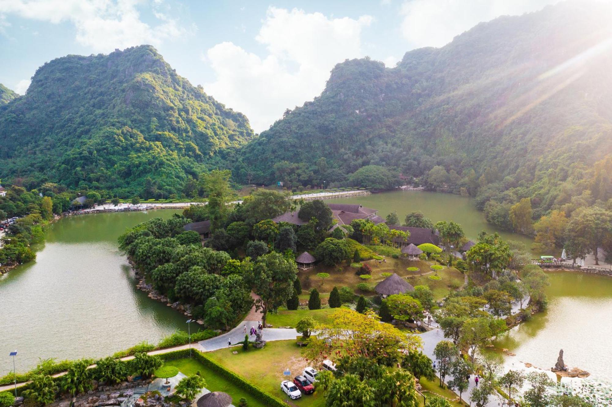 Thung Nham Resort นิญบิ่ญ ภายนอก รูปภาพ