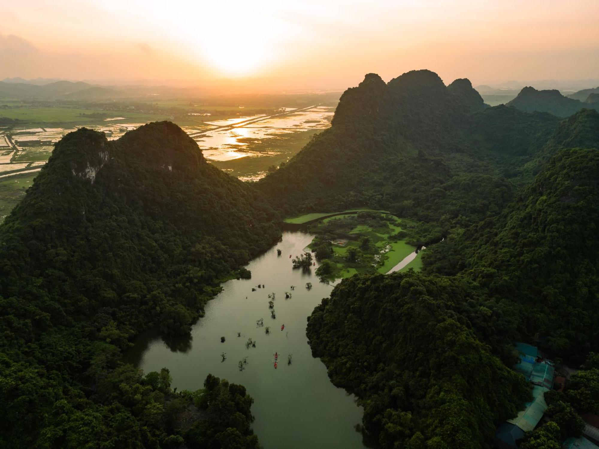 Thung Nham Resort นิญบิ่ญ ภายนอก รูปภาพ